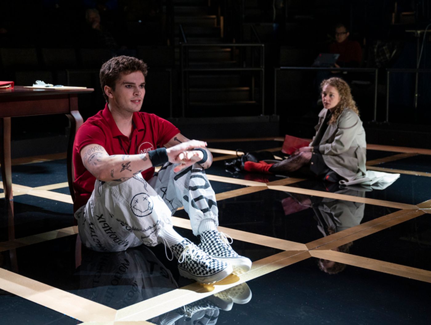 Photos: First Look at DESCRIBE THE NIGHT at Steppenwolf Theatre Company  Image