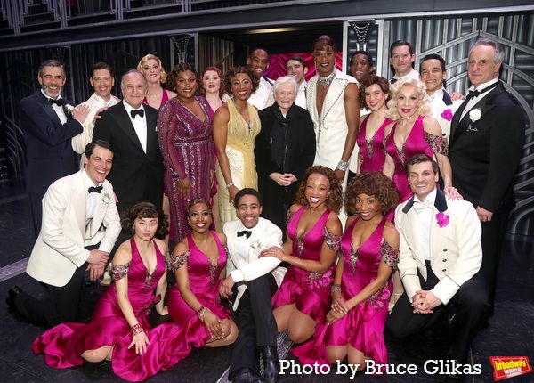 Glenn Close with the cast of 