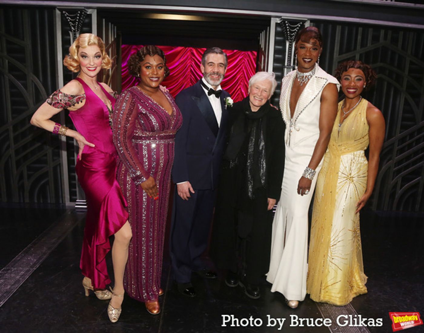 Photos: Glenn Close Visits SOME LIKE IT HOT  Image