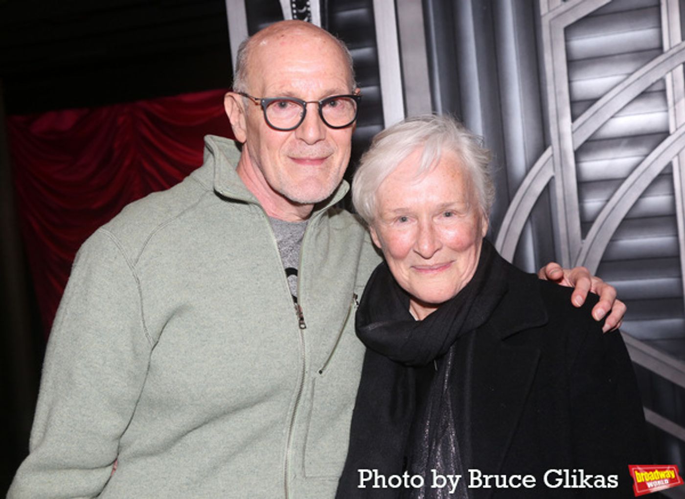 Photos: Glenn Close Visits SOME LIKE IT HOT  Image