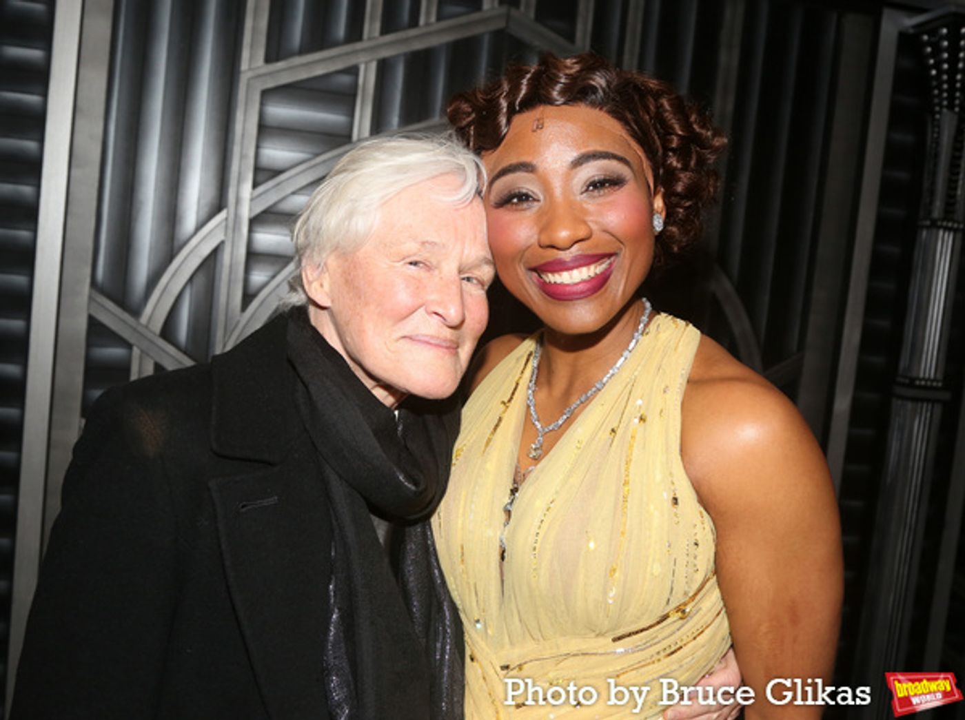 Photos: Glenn Close Visits SOME LIKE IT HOT  Image