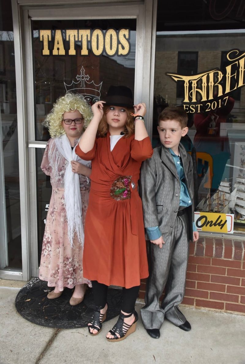 Review: ANNIE JR. at The Royal Theatre  Image