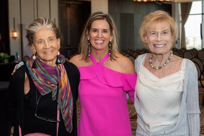 Ellen Liman, Debbie Calabria, Bobbi Horwich Photo