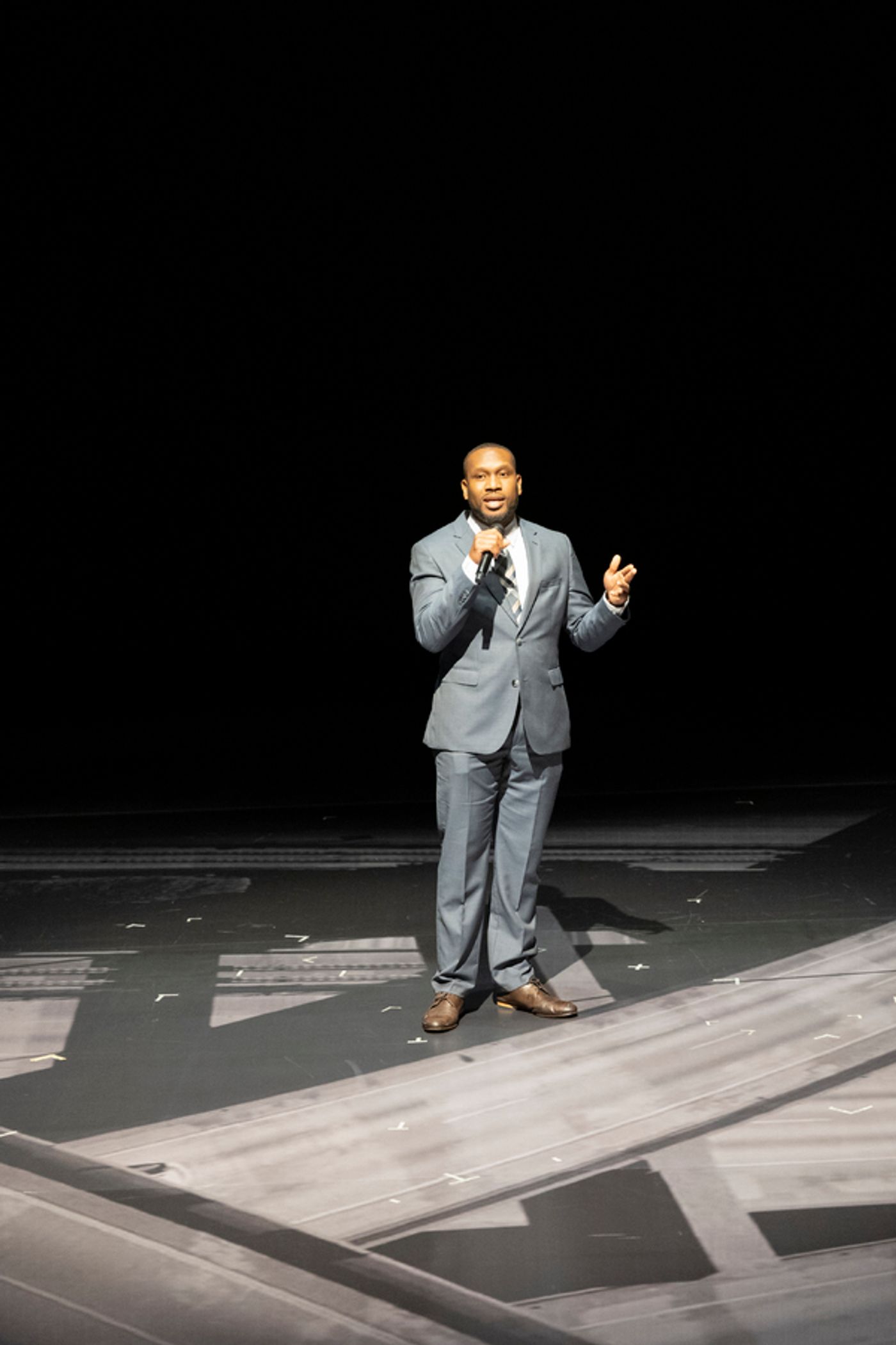 Photos: Rodney King's Daughter Lora Dene King Welcomes Black Out Night Audience to TWILIGHT: LOS ANGELES, 1992  Image