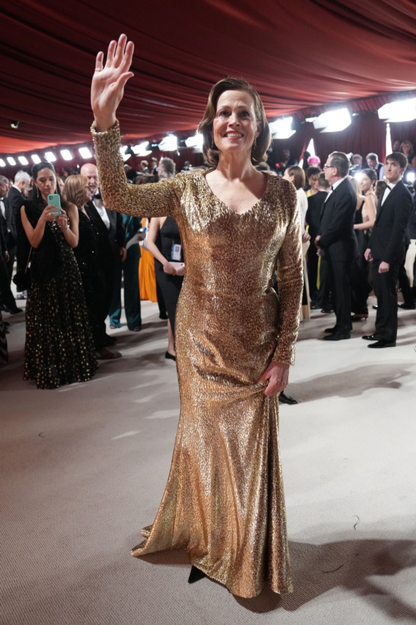 Photos: Stephanie Hsu, Ariana DeBose & More Walk the Oscars Red Carpet  Image