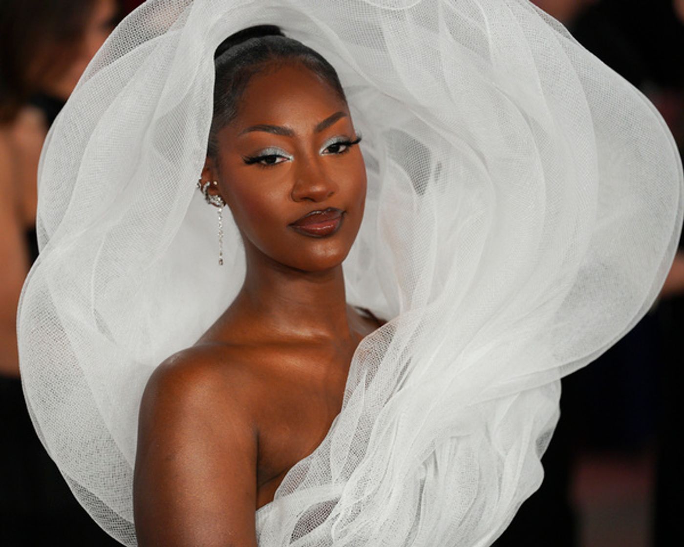 Photos: Stephanie Hsu, Ariana DeBose & More Walk the Oscars Red Carpet  Image