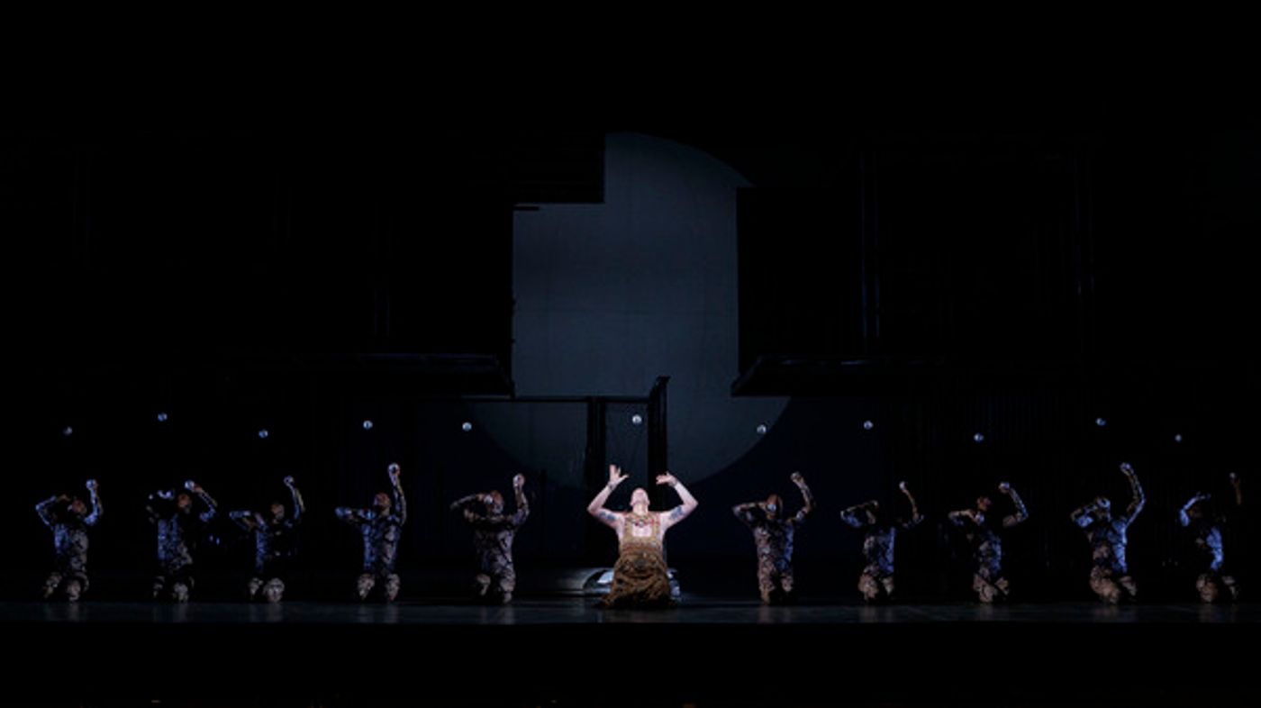 Photos: First Look at AKHNATEN at the London Coliseum  Image