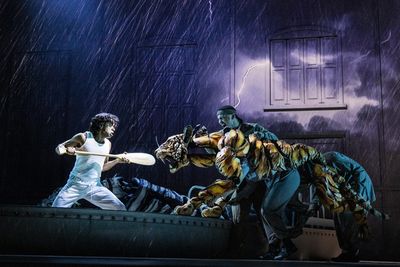 Hiran Abeysekera, Richard Parker (Fred Davis, Scarlet Wildeernik, Andrew Wilson) Photo