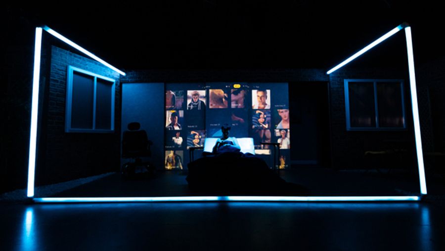 Photos: First Look at the UK Tour of ANIMAL Image