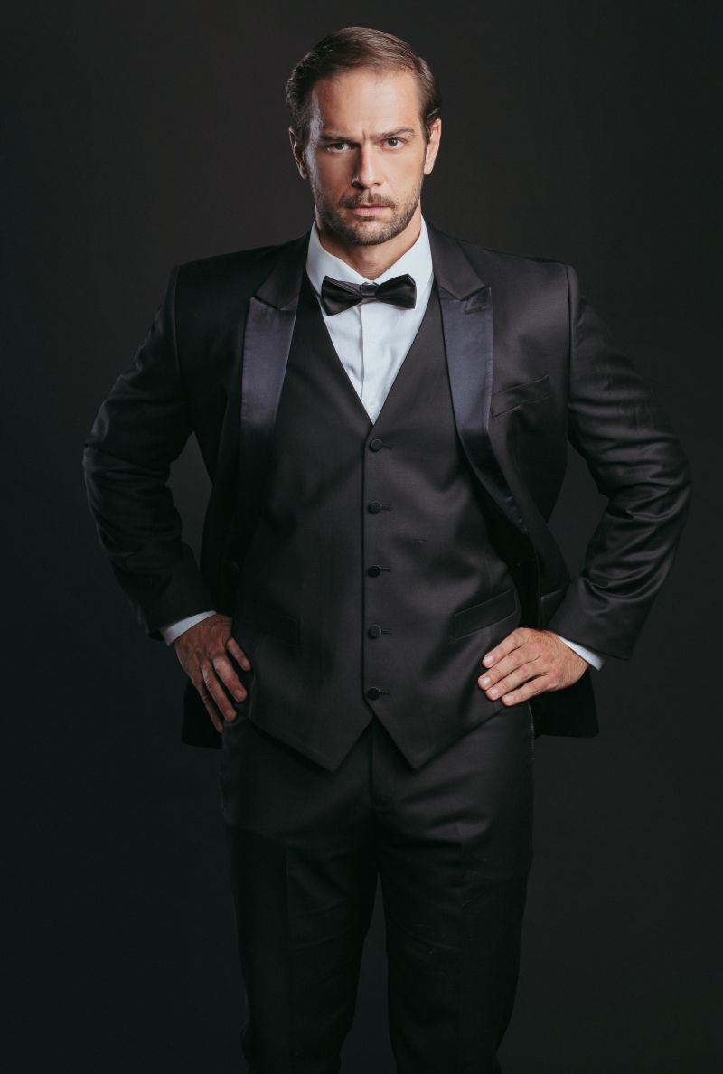 Popular Movie in the 1990s, Musical O GUARDA-COSTAS (Bodyguard) Opens in São Paulo  Image