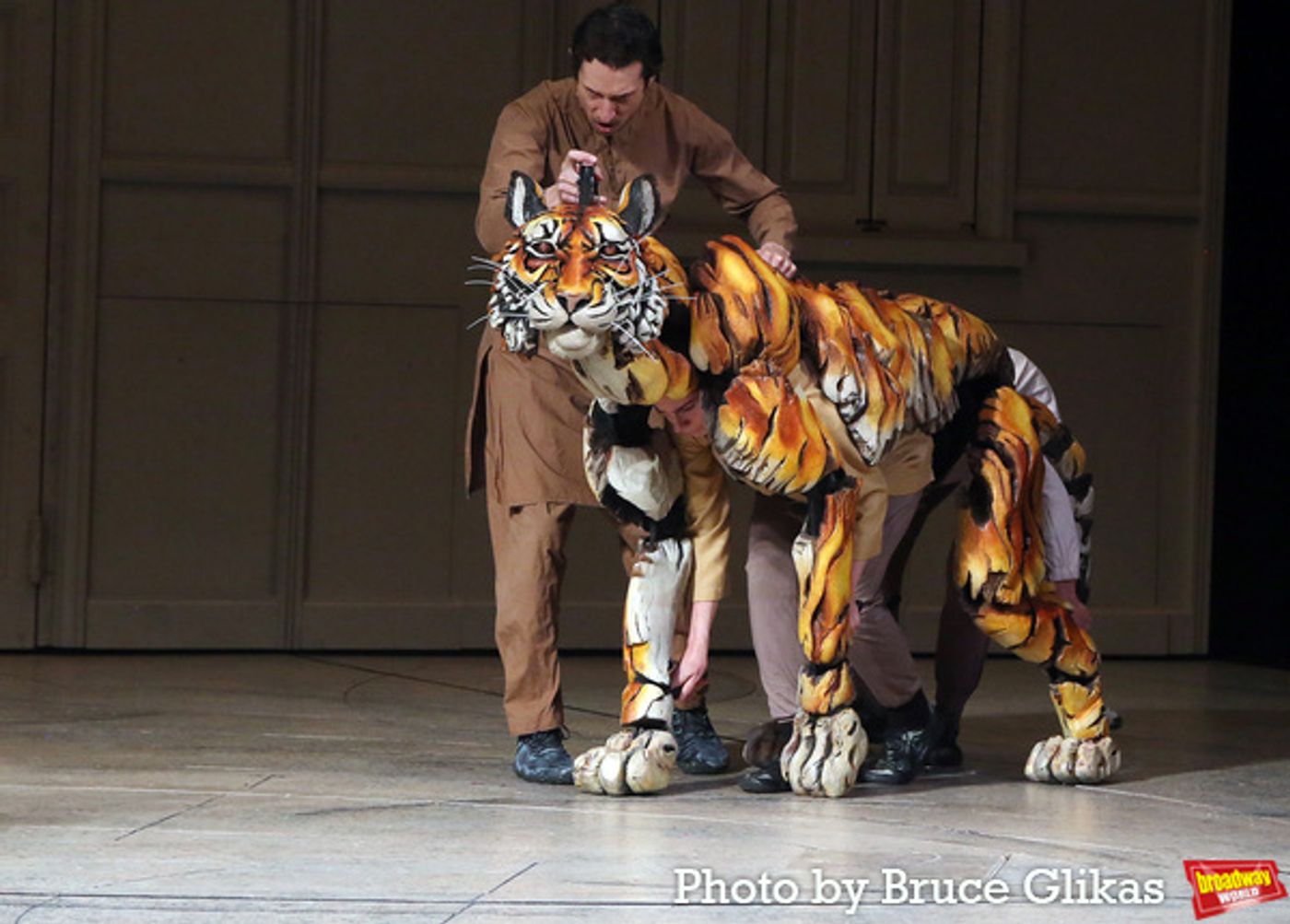 Photos: The Company of LIFE OF PI Meets the Press!  Image