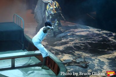 Hiran Abeysekera Photo