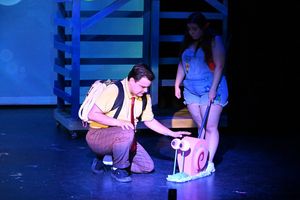  SpongeBob (Maxwell Skaggs) and Gary (Kirsten Wagner) Photo