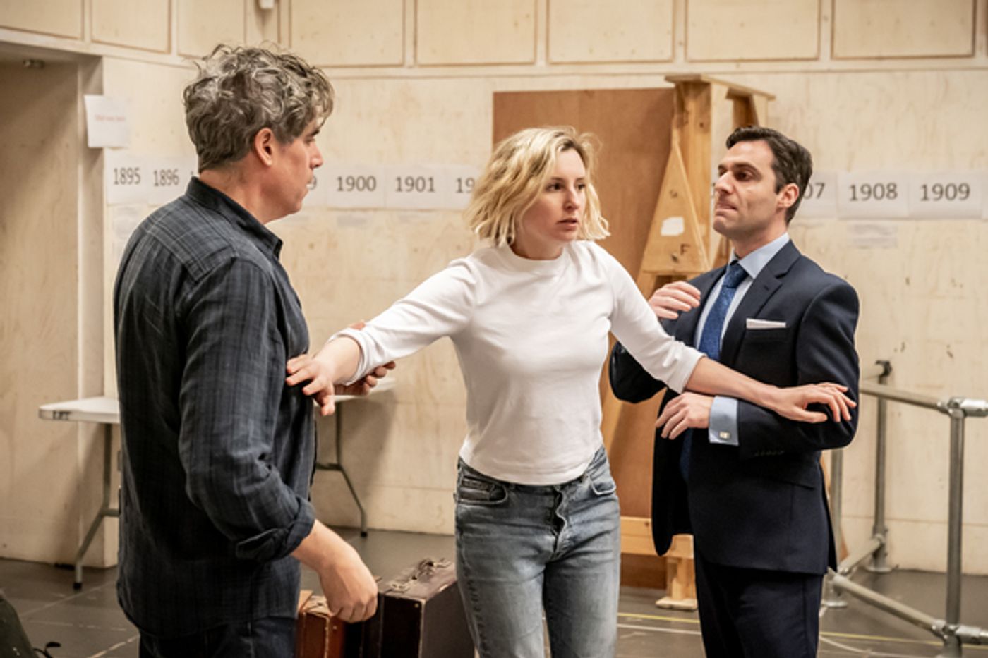 Photos: First Look at Noel Coward's PRIVATE LIVES at the Donmar Warehouse  Image