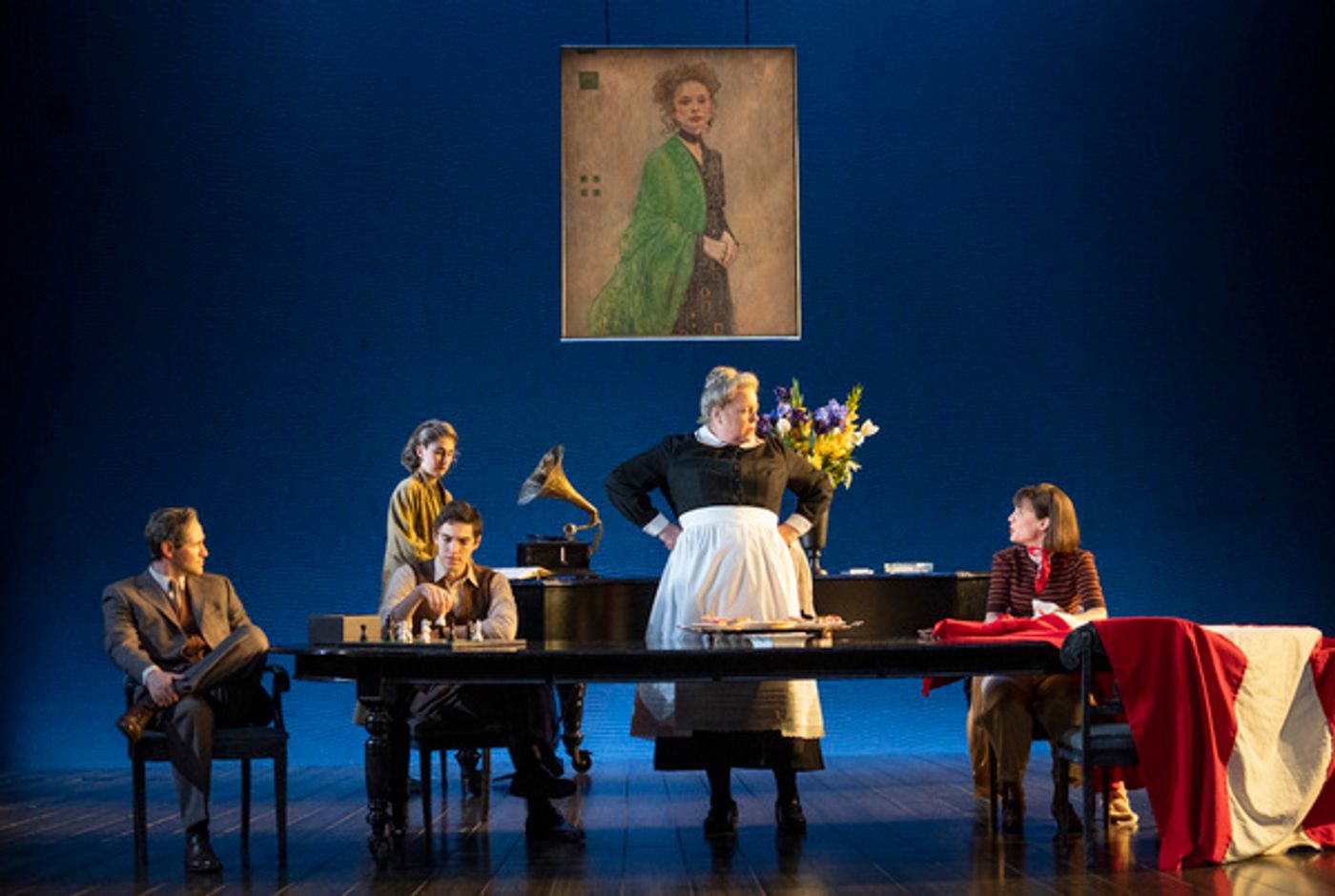 Photos: See Joshua Malina, Brandon Uranowitz & More in New LEOPOLDSTADT Images  Image