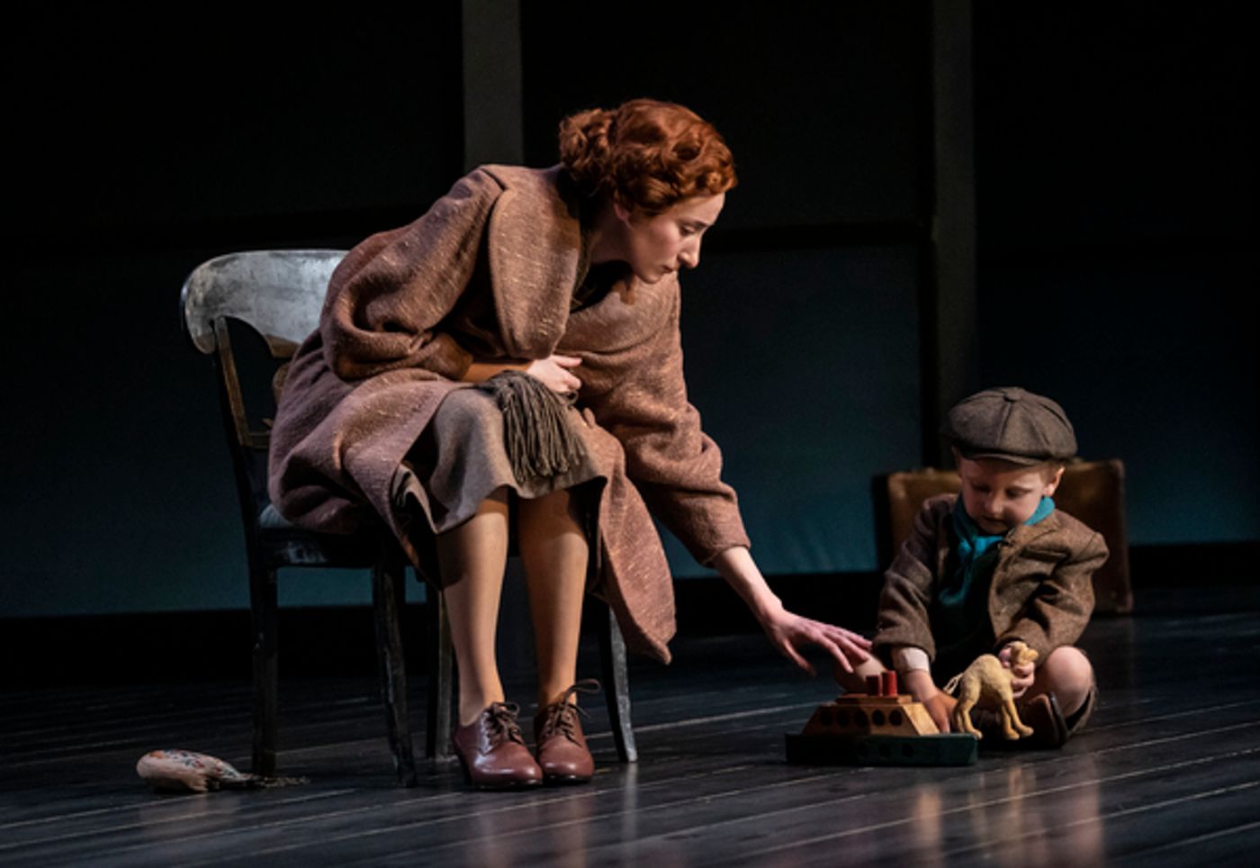 Photos: See Joshua Malina, Brandon Uranowitz & More in New LEOPOLDSTADT Images  Image