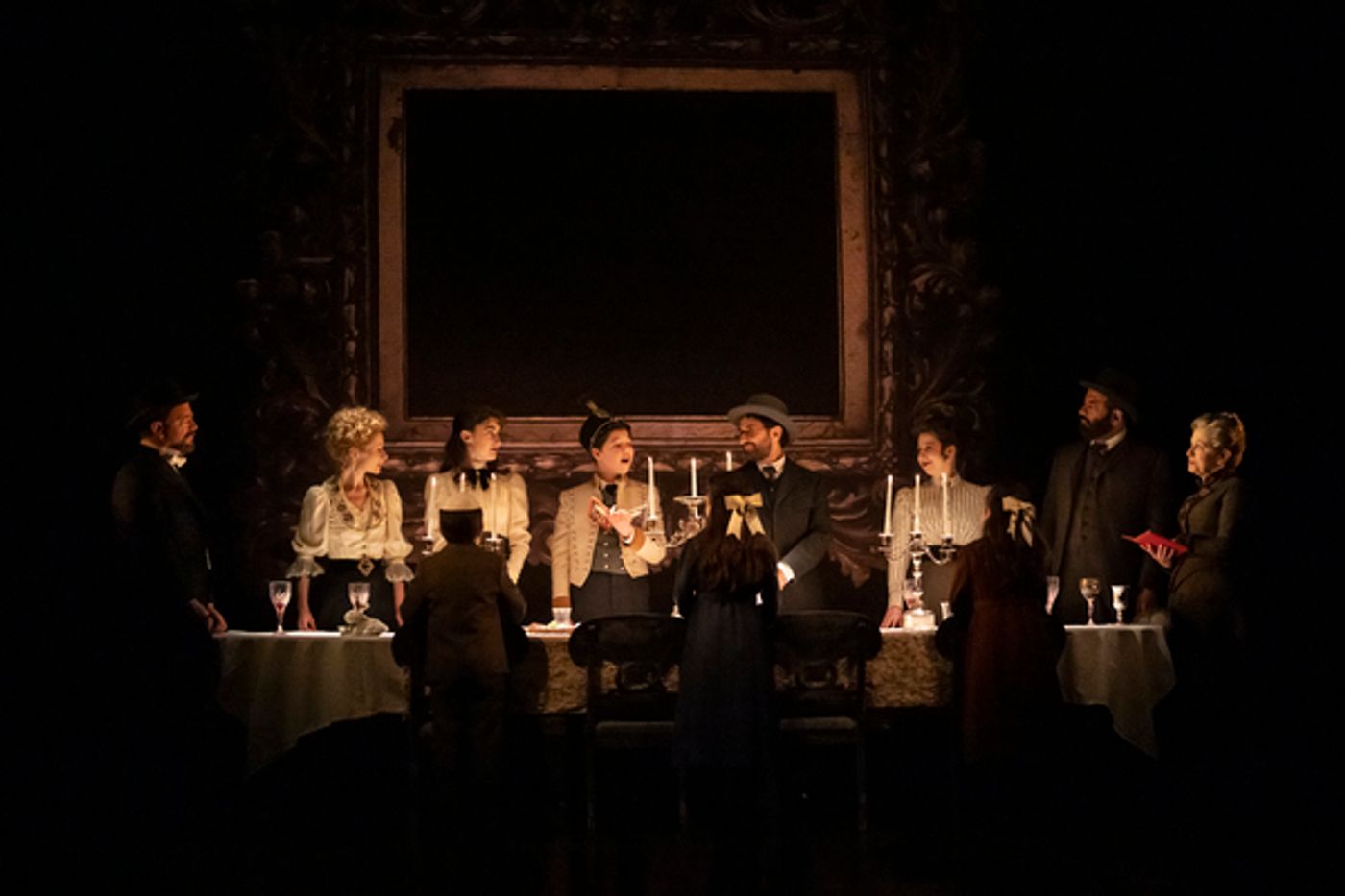 Photos: See Joshua Malina, Brandon Uranowitz & More in New LEOPOLDSTADT Images  Image
