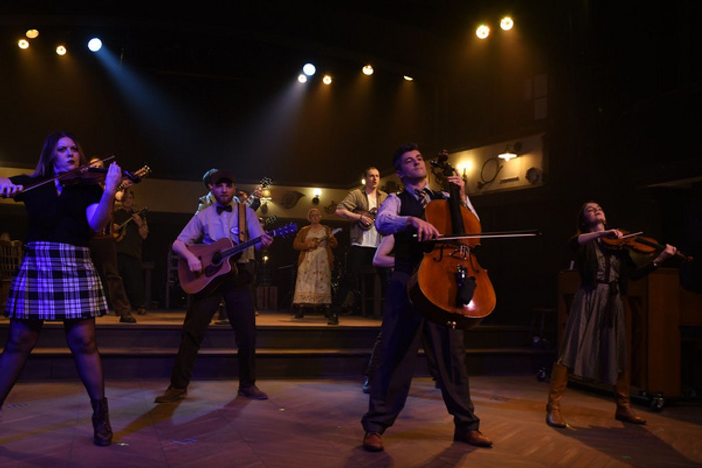 Photos: First Look at ONCE at Pittsburgh Musical Theater  Image