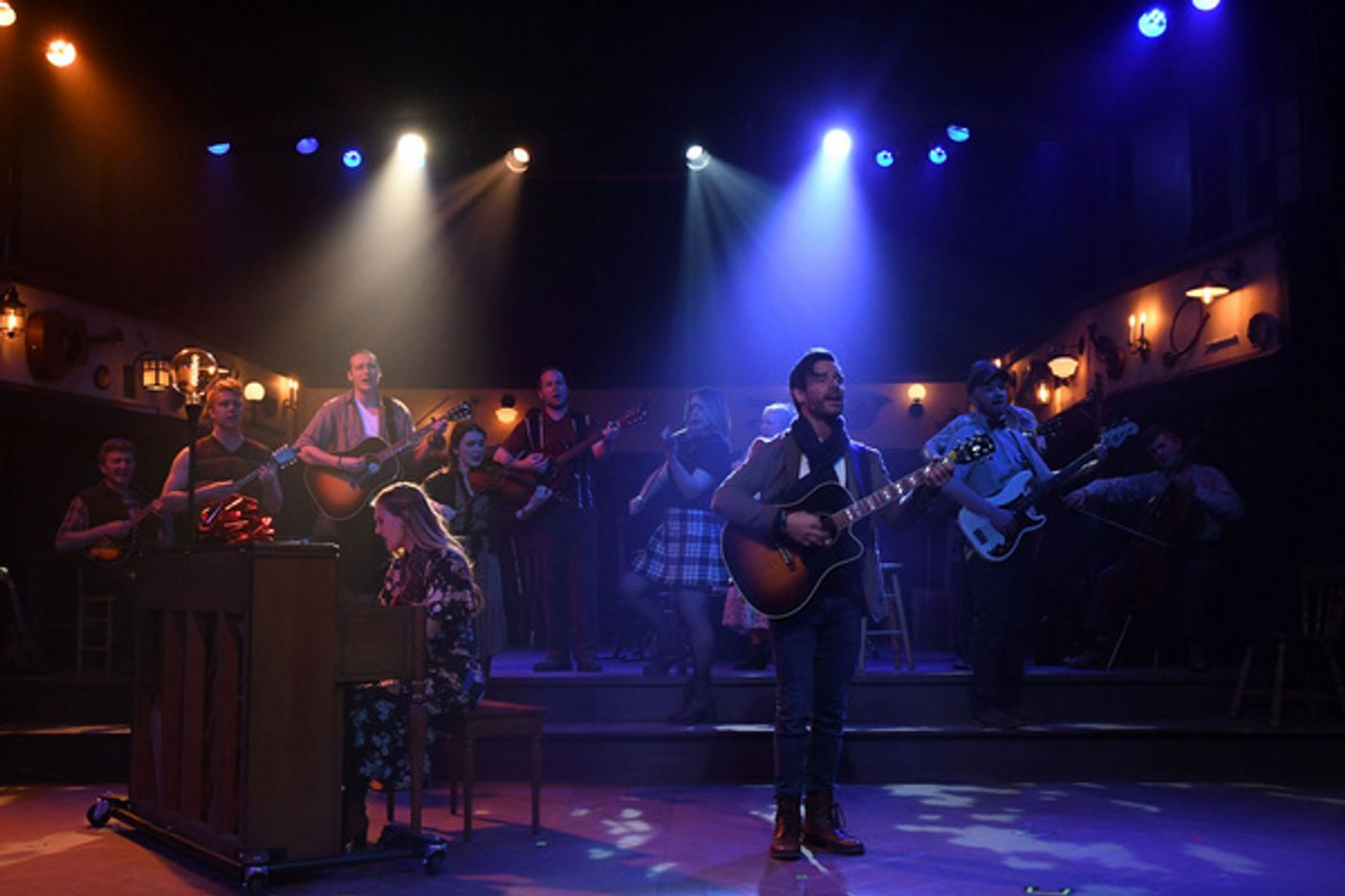 Photos: First Look at ONCE at Pittsburgh Musical Theater  Image
