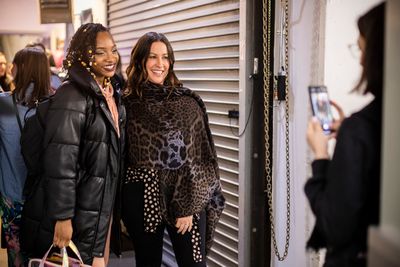 Alanis Morissette and Carmella Taitt  Photo