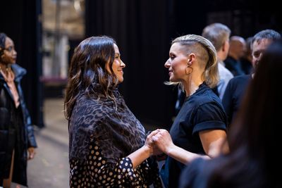 Alanis Morissette and Jena VanElslander  Photo