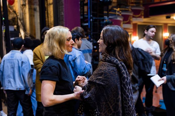 Alanis Morissette and Jena VanElslander  Photo