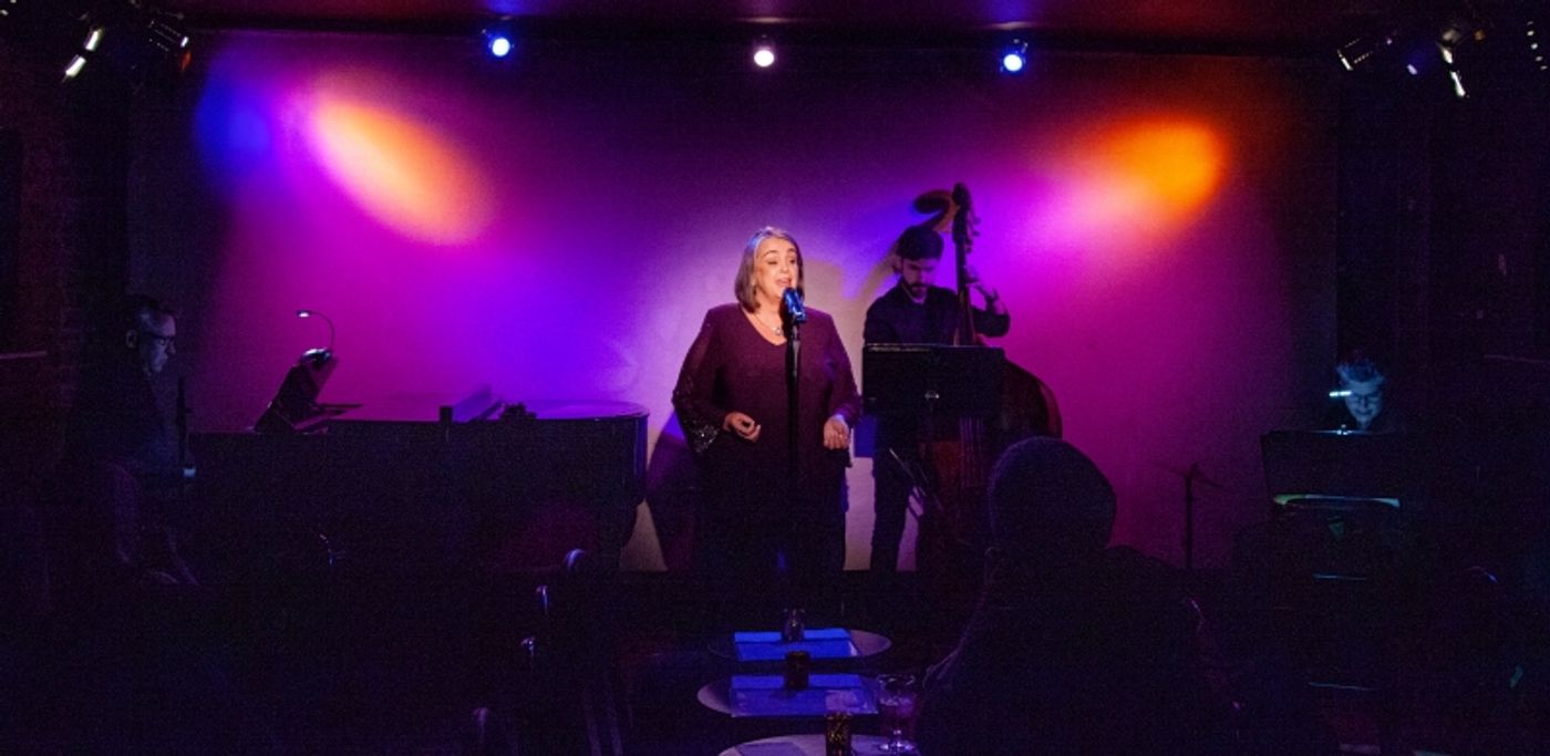 Review: Sarah Carson Charms Don't Tell Mama Audience With ENGLAND AND AMERICA - A TRANS-ATLANTIC LOVE STORY Review: Sarah Carson Charms Don't Tell Mama Audience With ENGLAND AND AMERICA - A TRANS-ATLANTIC LOVE STORY Image