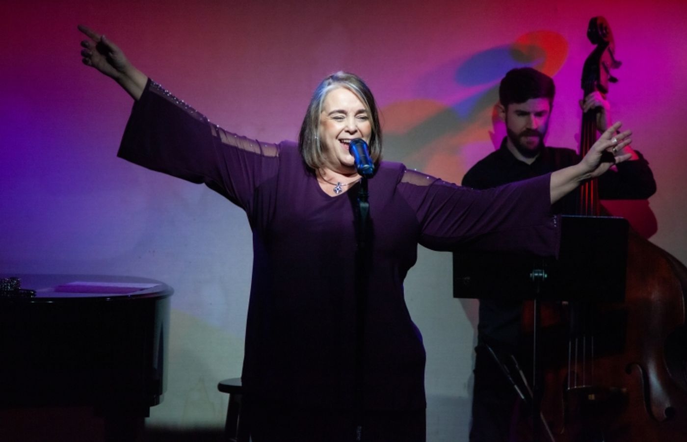 Review: Sarah Carson Charms Don't Tell Mama Audience With ENGLAND AND AMERICA - A TRANS-ATLANTIC LOVE STORY Review: Sarah Carson Charms Don't Tell Mama Audience With ENGLAND AND AMERICA - A TRANS-ATLANTIC LOVE STORY Image