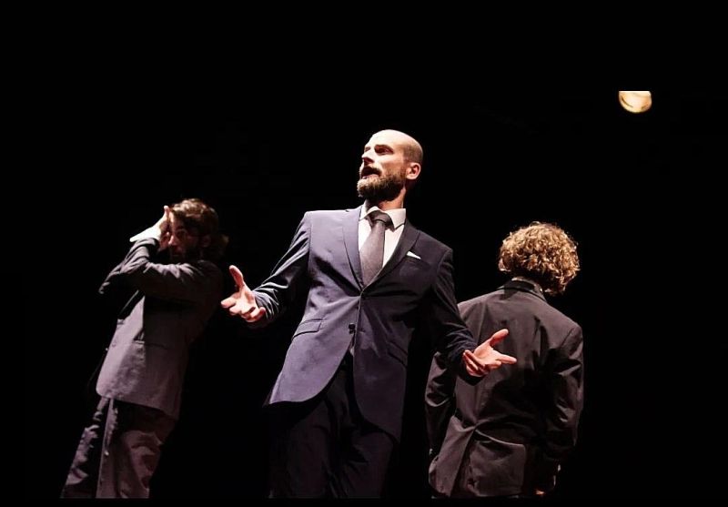 Review: IN ALTO MARE al TEATRO MARCONI Review: IN ALTO MARE al TEATRO MARCONI Image