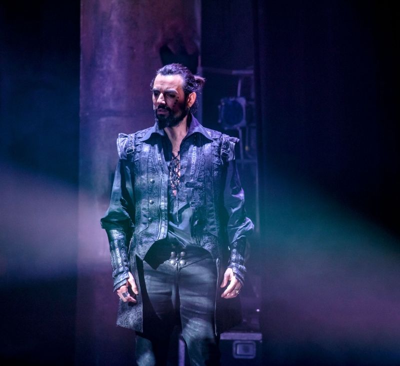 Feature: VLAD DRACULA al TEATRO ALFIERI-TORINO e al TEATRO NAZIONALE - MILANO Feature: VLAD DRACULA al TEATRO ALFIERI-TORINO e al TEATRO NAZIONALE - MILANO Image