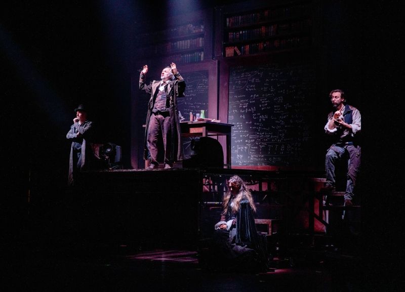 Feature: VLAD DRACULA al TEATRO ALFIERI-TORINO e al TEATRO NAZIONALE - MILANO Feature: VLAD DRACULA al TEATRO ALFIERI-TORINO e al TEATRO NAZIONALE - MILANO Image