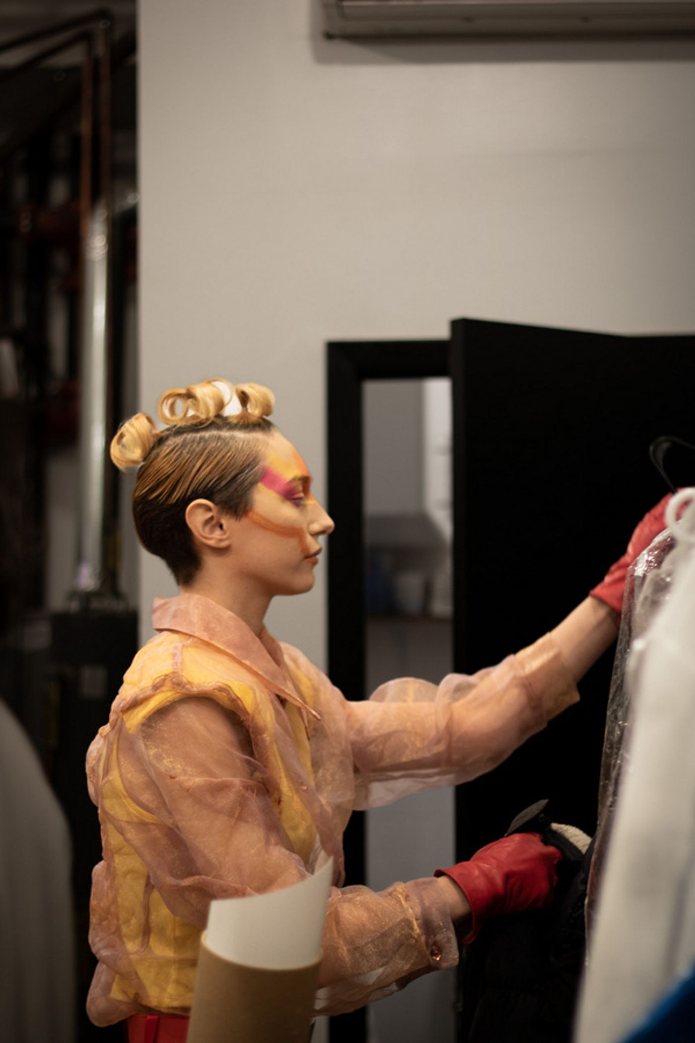 Photos: First Look At THE CHICKENS HAVE COME HOME TO ROOST At Triskelion Arts  Image