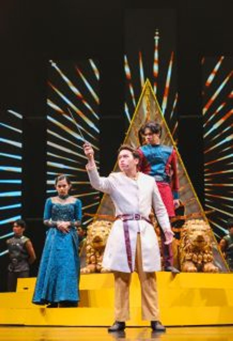 Review: KEN DEDES'S Spectacular Showmanship Outshines Its Revenge Narrative Image