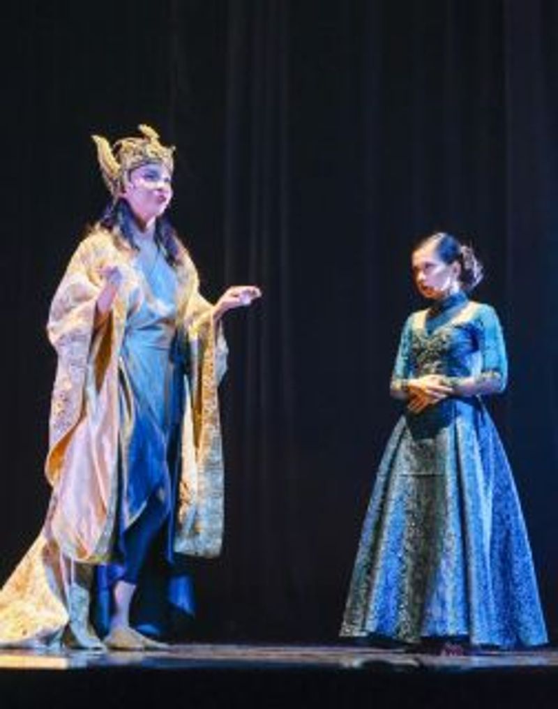 Review: KEN DEDES'S Spectacular Showmanship Outshines Its Revenge Narrative Image