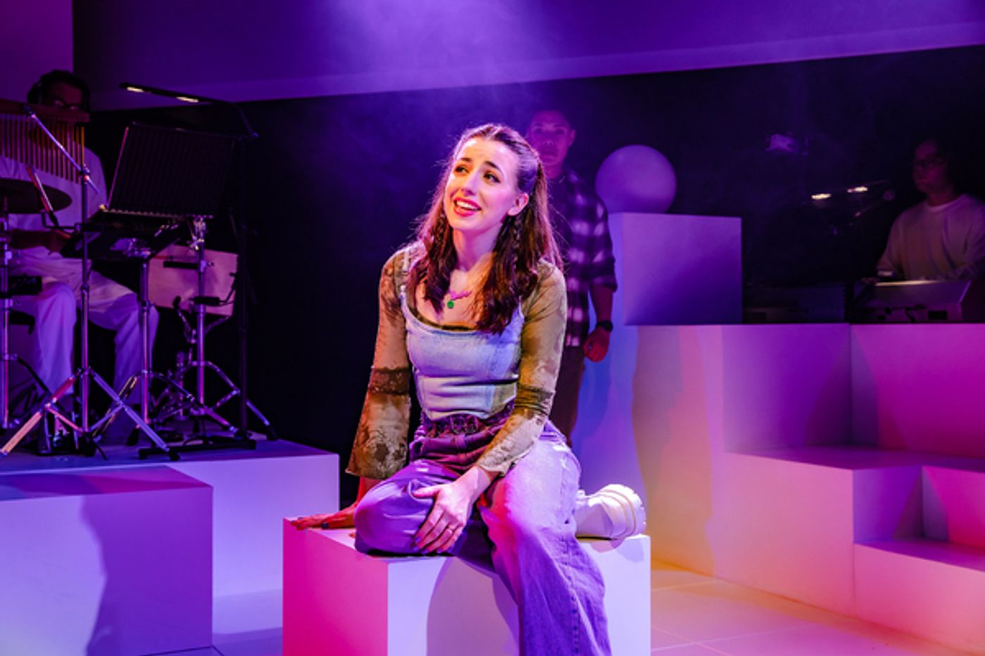 Photos: First Look at KILLING THE CAT at Riverside Studios Photos: First Look at KILLING THE CAT at Riverside Studios Image