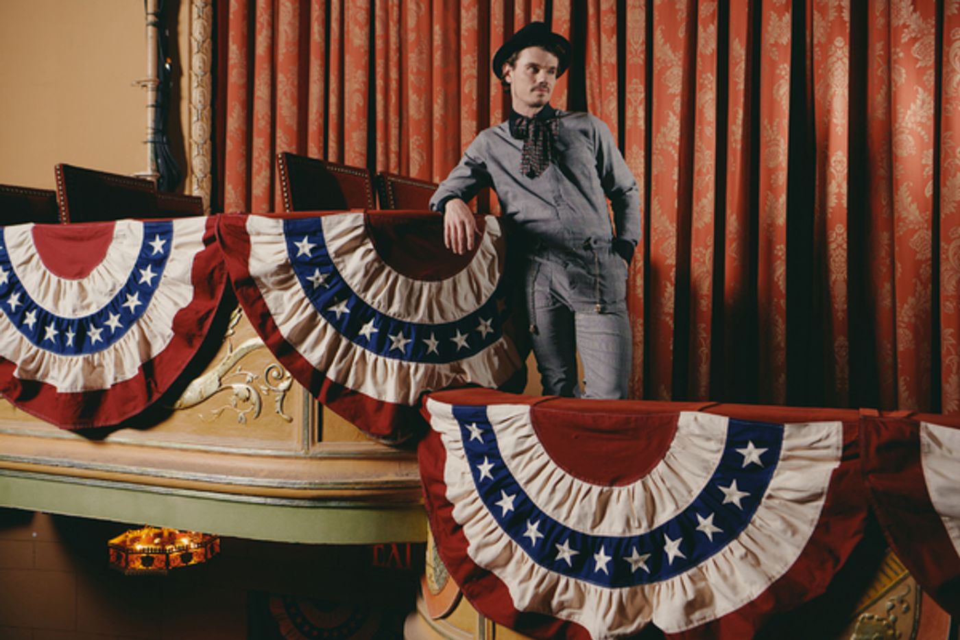Photos: Check Out All New Portraits of the Cast of PARADE  Image
