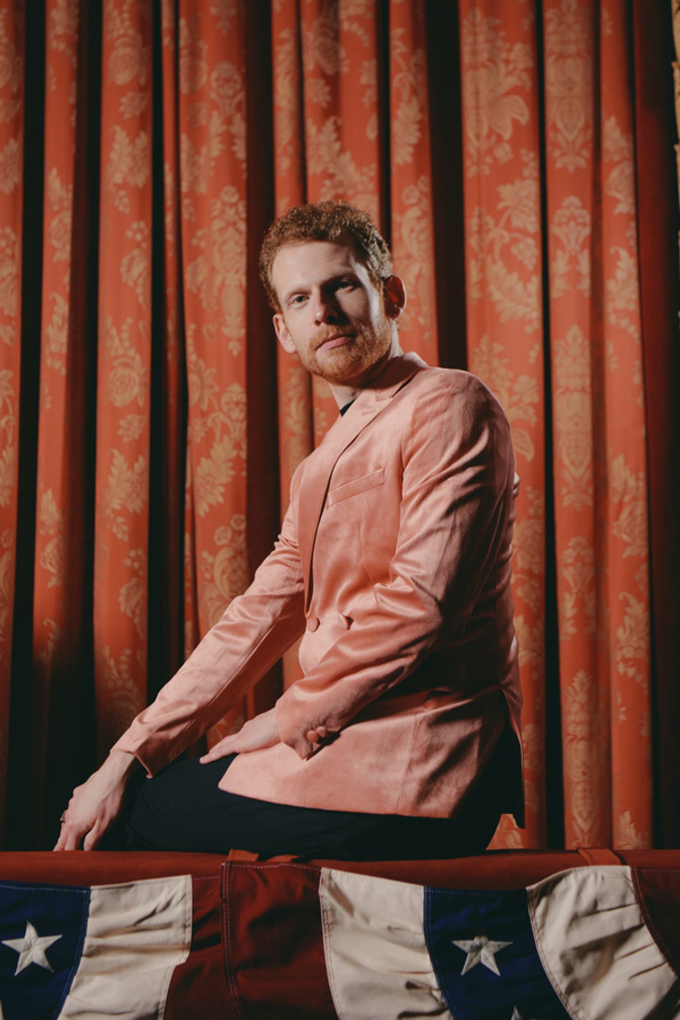 Photos: Check Out All New Portraits of the Cast of PARADE  Image