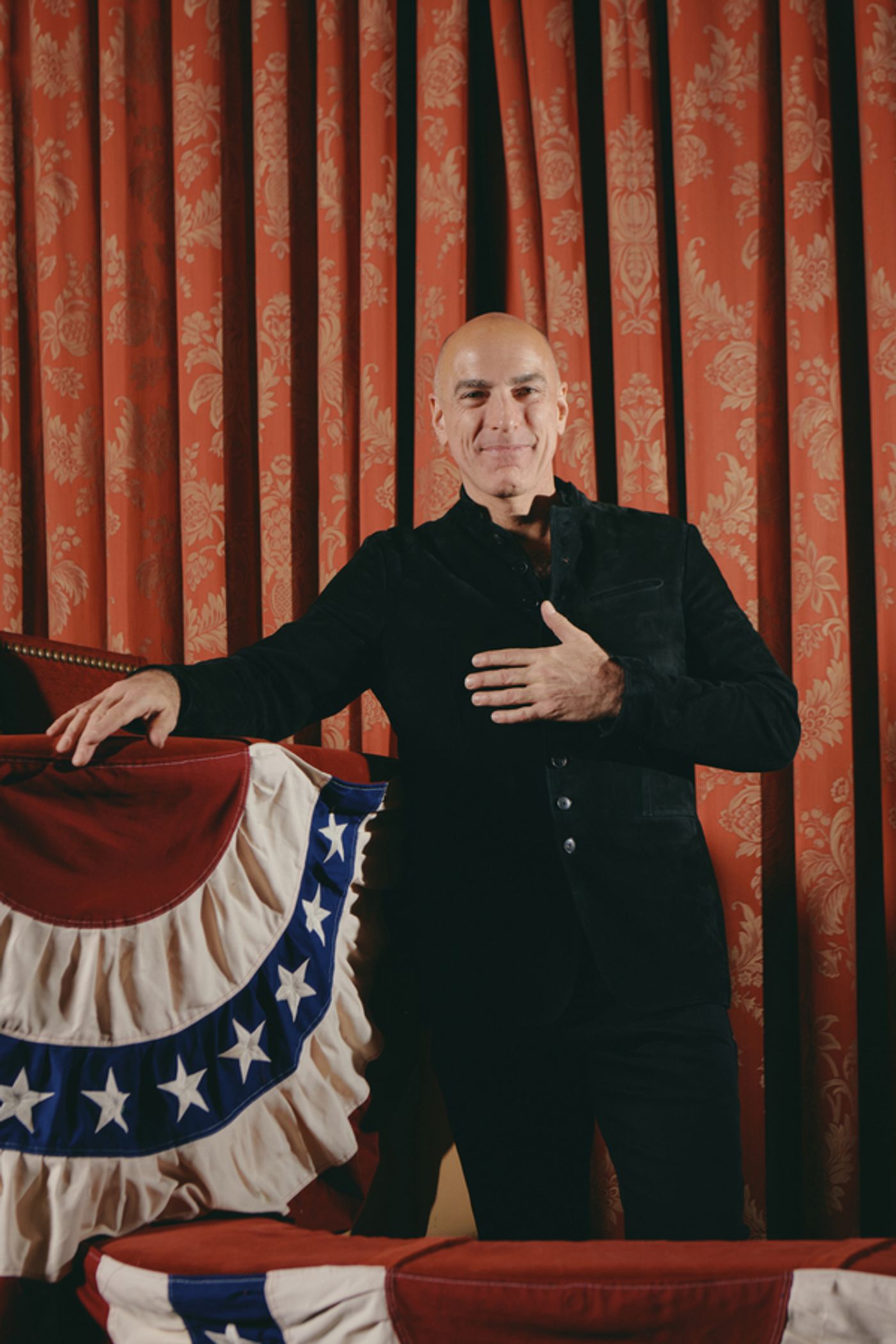 Photos: Check Out All New Portraits of the Cast of PARADE  Image