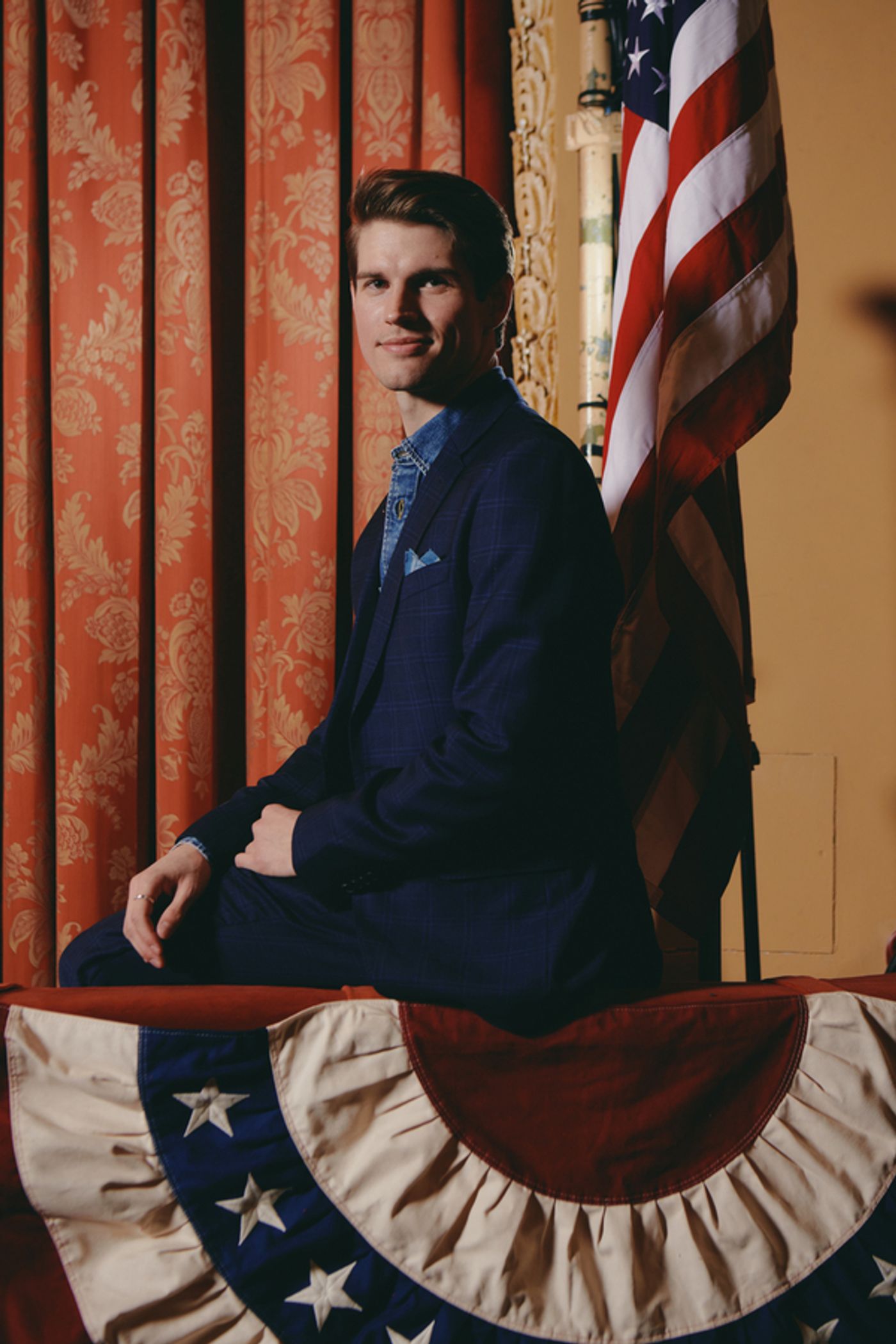 Photos: Check Out All New Portraits of the Cast of PARADE  Image