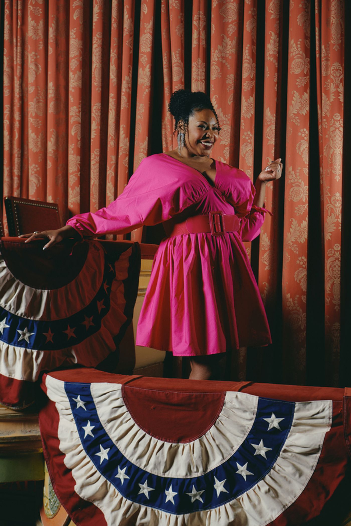 Photos: Check Out All New Portraits of the Cast of PARADE  Image