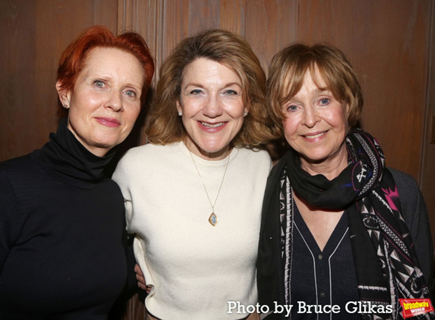 Photos: Cynthia Nixon, Jill Eikenberry, and Michael Tucker visit KIMBERLY AKIMBO  Image