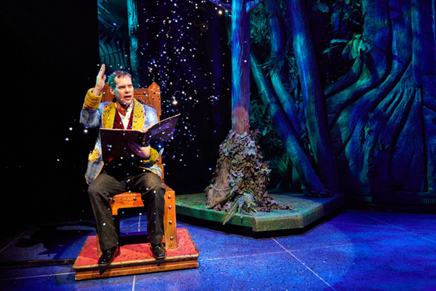 Photos: First Look at PETER PAN GOES WRONG on Broadway  Image