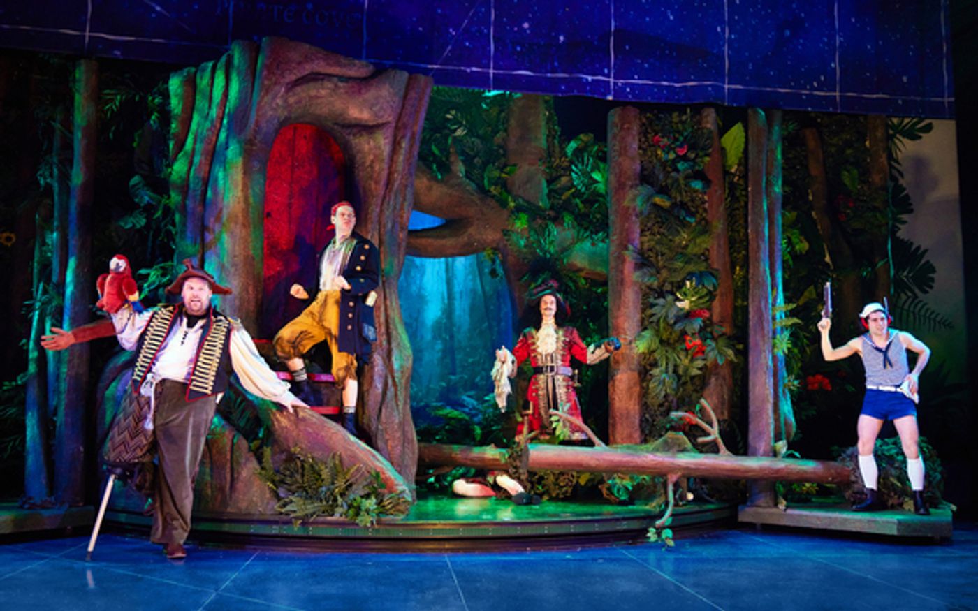 Photos: First Look at PETER PAN GOES WRONG on Broadway  Image