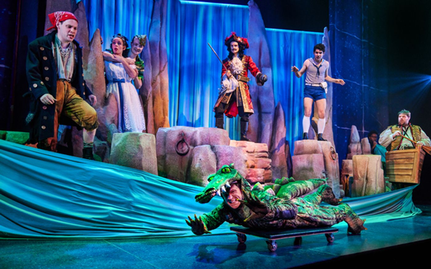 Photos: First Look at PETER PAN GOES WRONG on Broadway  Image