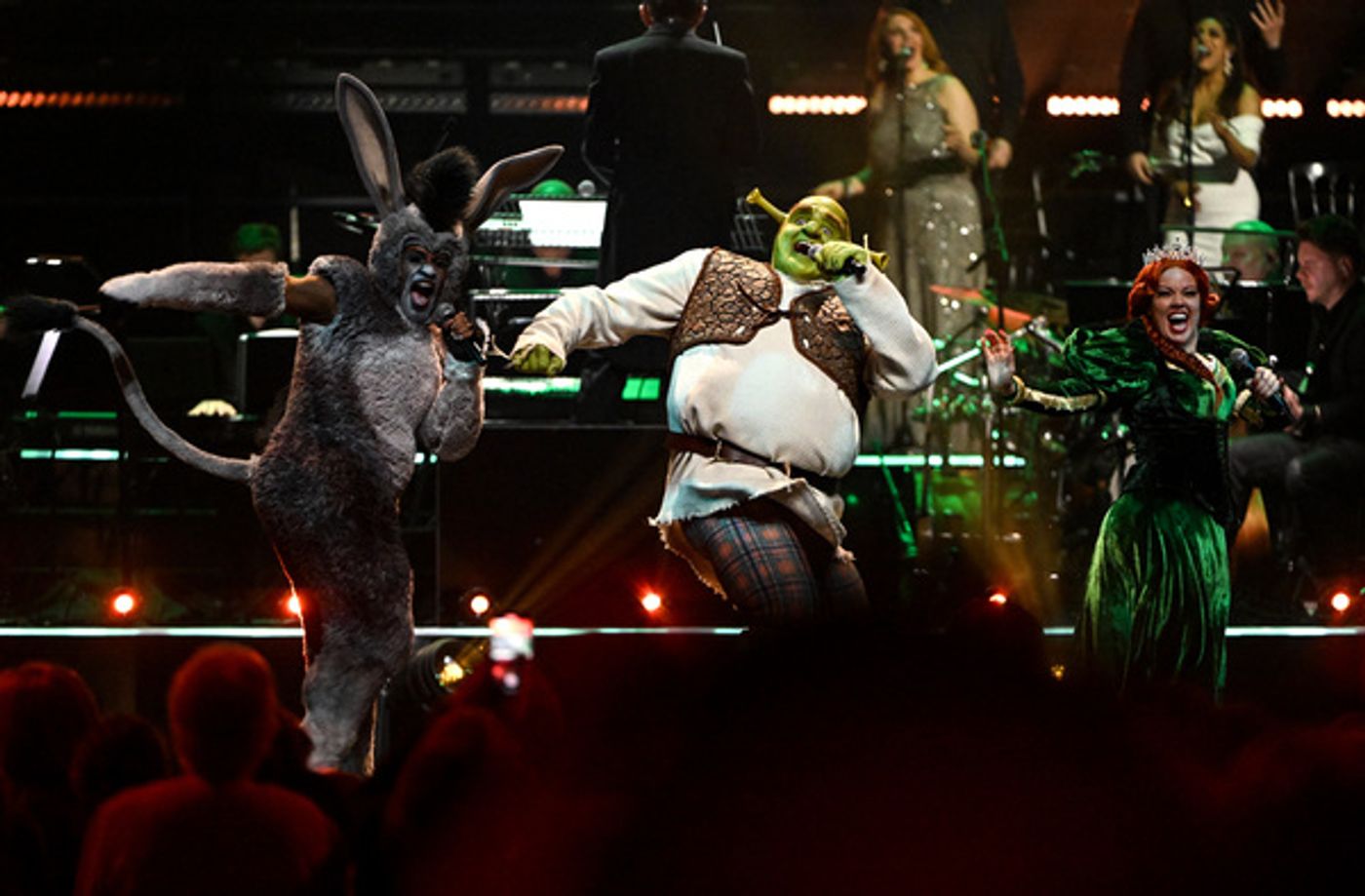 Photos: All New Portraits of the Cast of SHREK THE MUSICAL UK Tour  Image