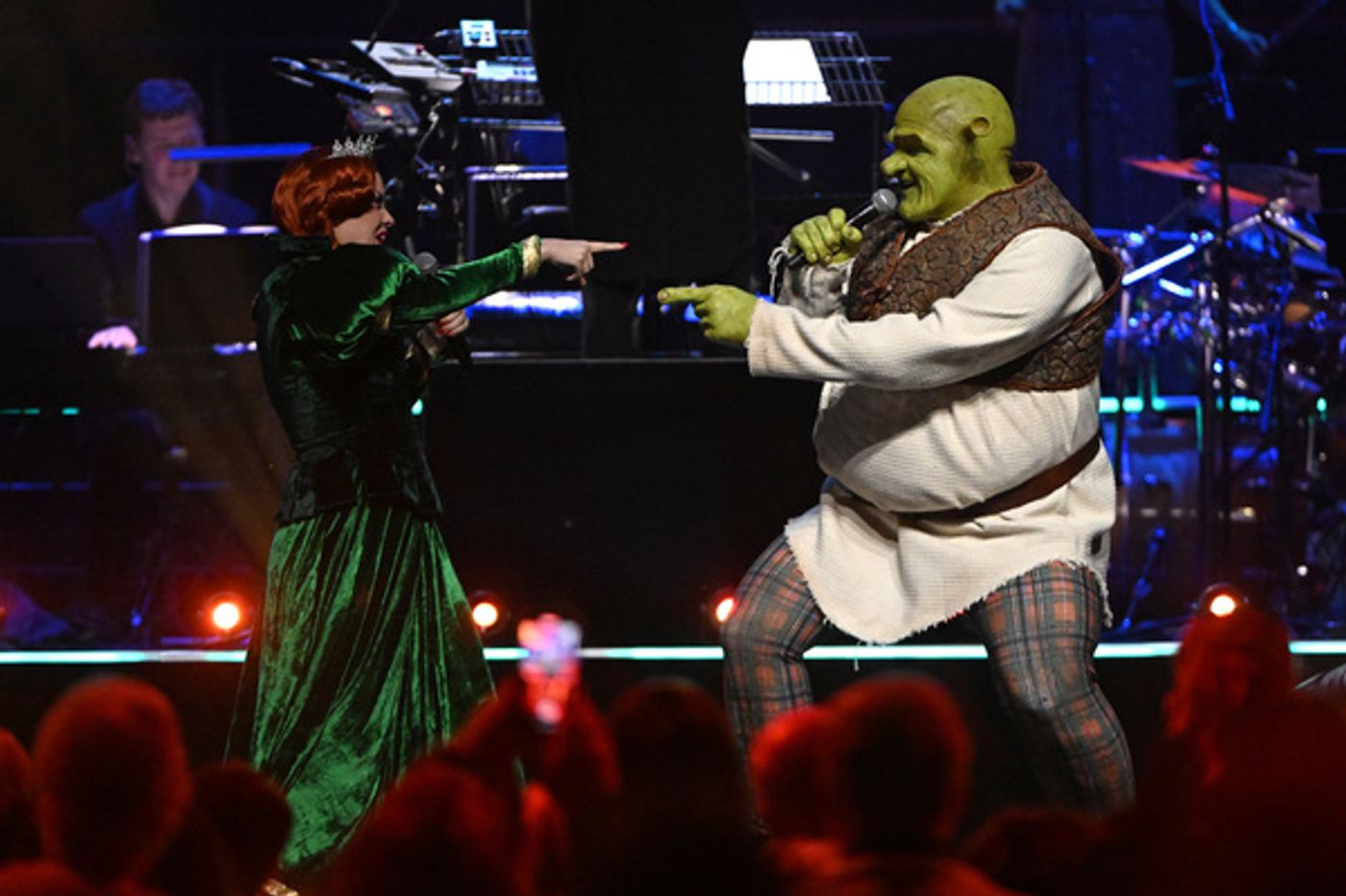 Photos: All New Portraits of the Cast of SHREK THE MUSICAL UK Tour  Image