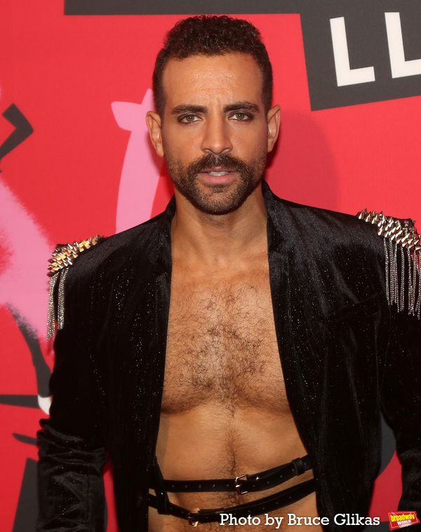 Photos: BAD CINDERELLA Cast & Creatives Walk the Red Carpet on Opening Night — photo 46 of 108