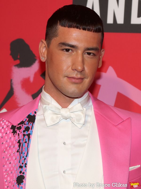 Photos: BAD CINDERELLA Cast & Creatives Walk the Red Carpet on Opening Night — photo 64 of 108