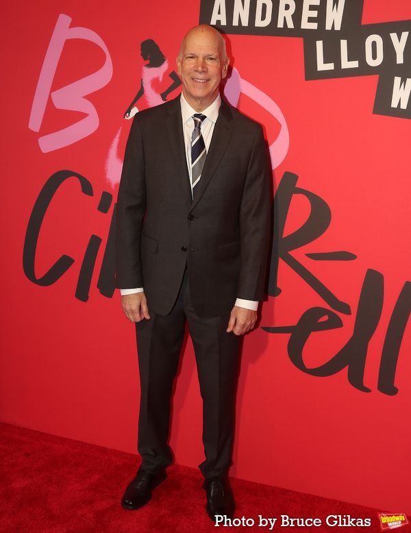 Photos: BAD CINDERELLA Cast & Creatives Walk the Red Carpet on Opening Night — photo 44 of 108