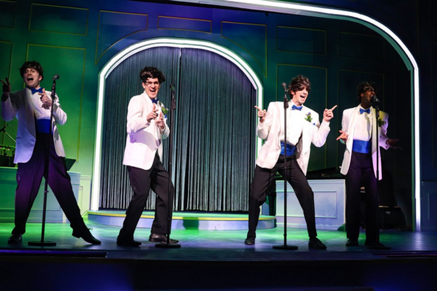 Photos: First Look At FOREVER PLAID At Plaza's Broadway Long Island  Image